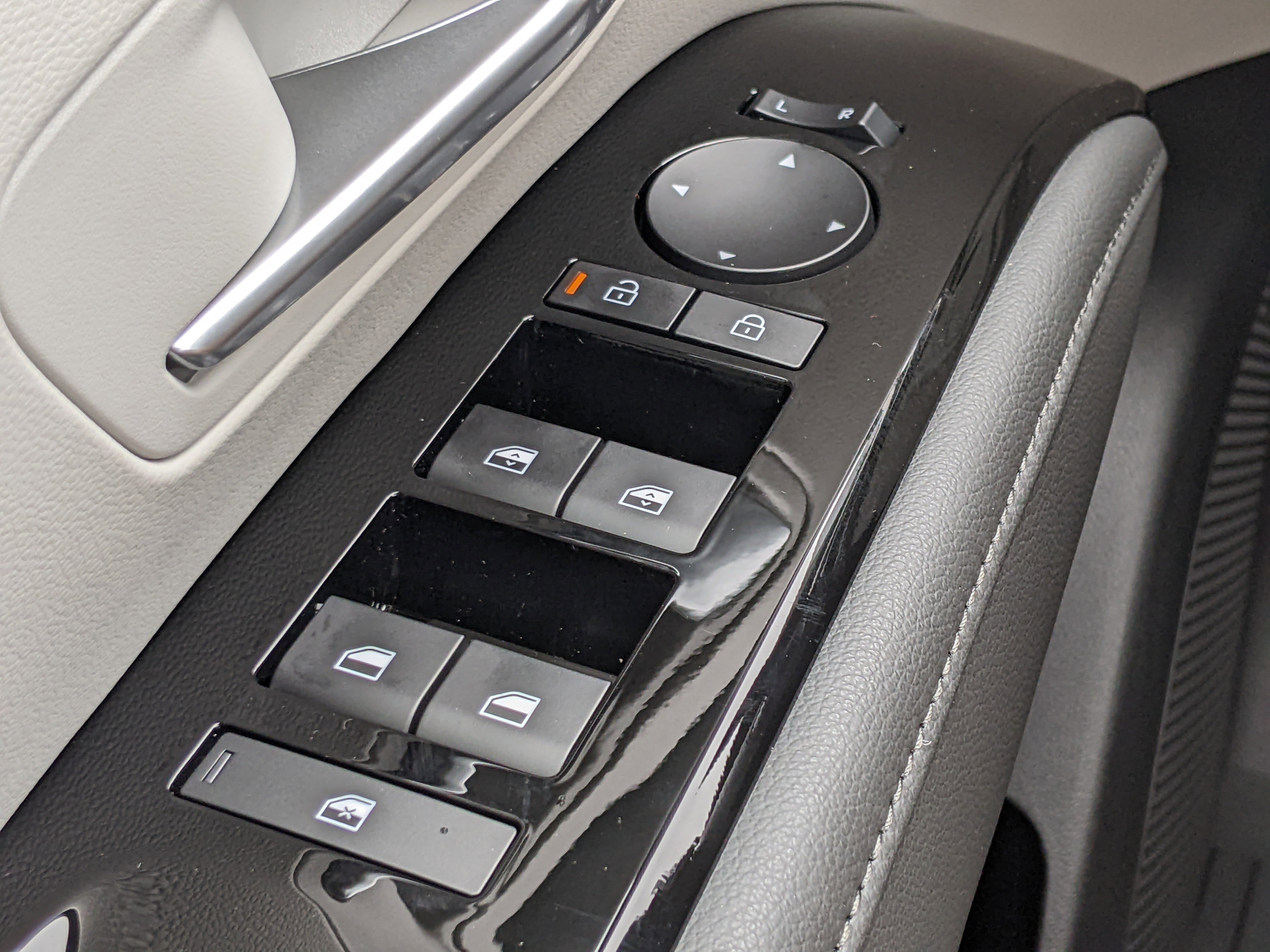 New 2026 Hyundai Tucson Limited image 21