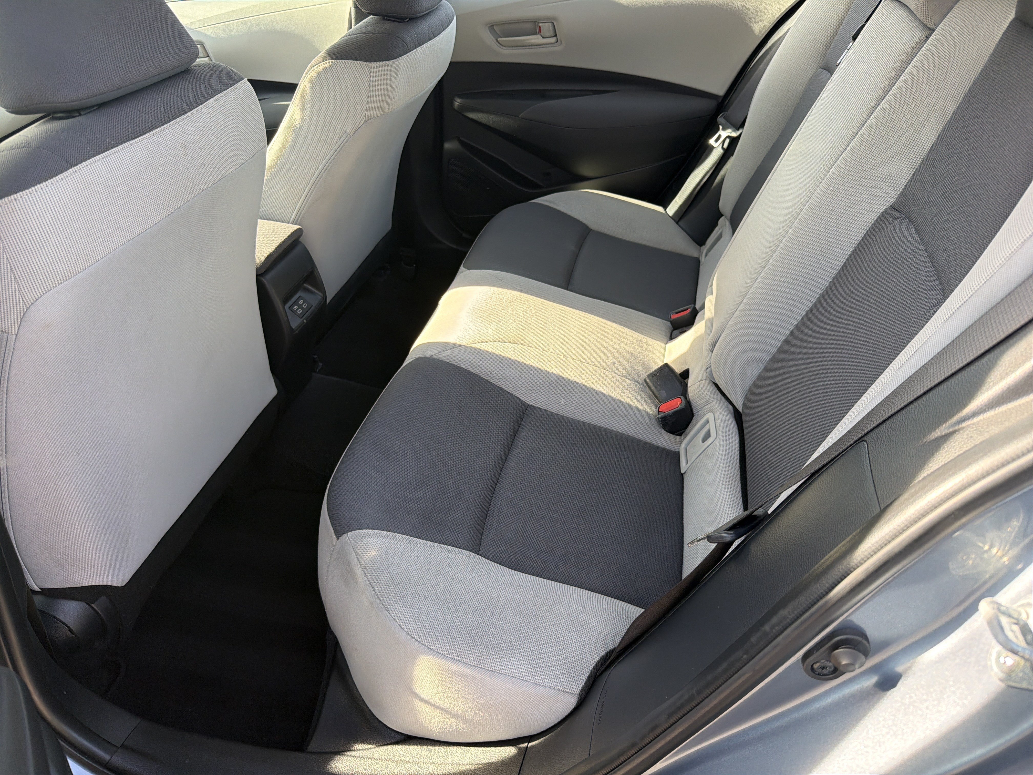 Certified 2024 Toyota Corolla LE FWD image 29