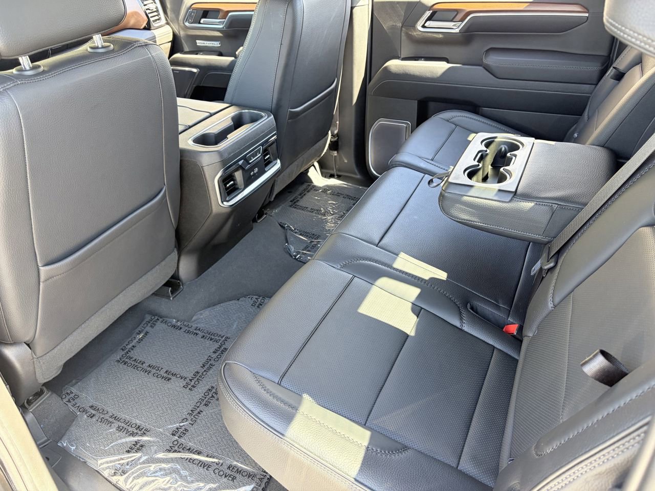 Used 2023 GMC Sierra 1500 Denali w/ Technology Package AWD/4WD image 16
