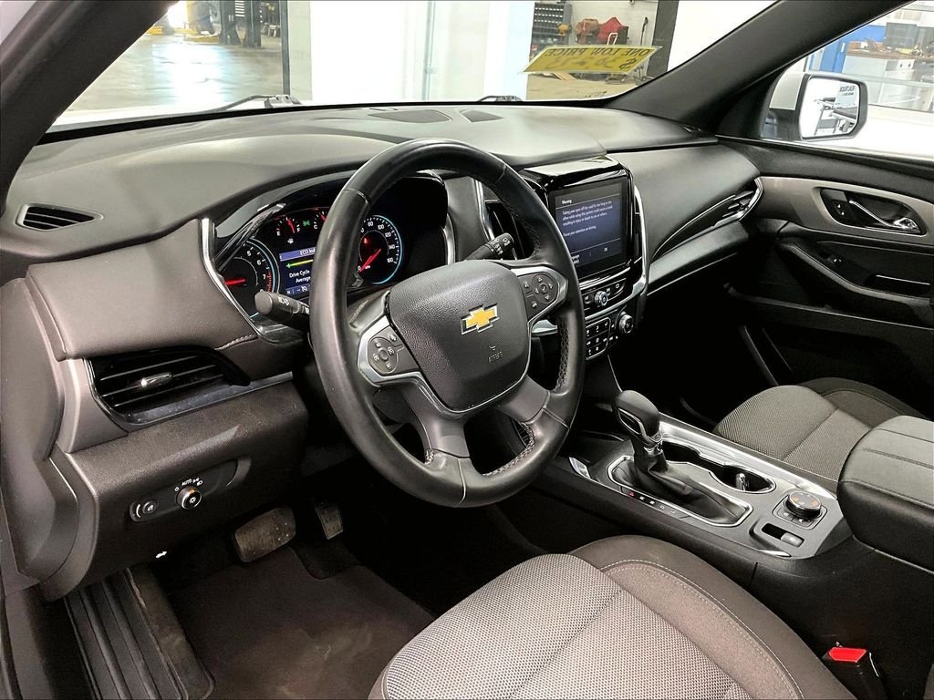 Used 2023 Chevrolet Traverse LT AWD/4WD image 8