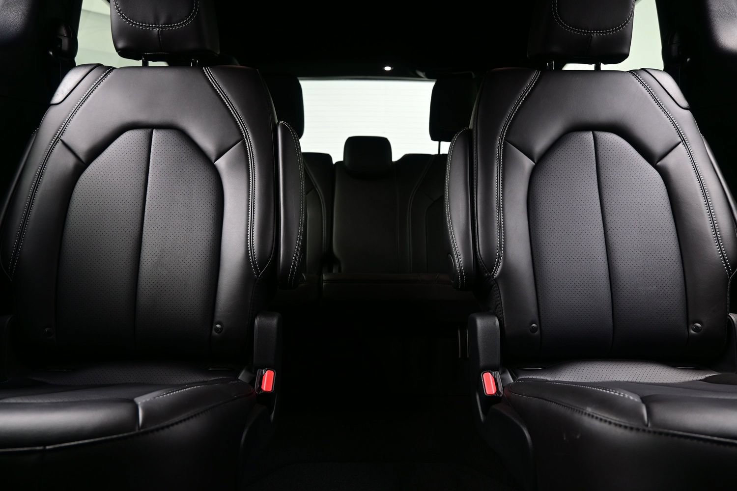 New 2026 Chrysler Pacifica Select AWD/4WD image 13