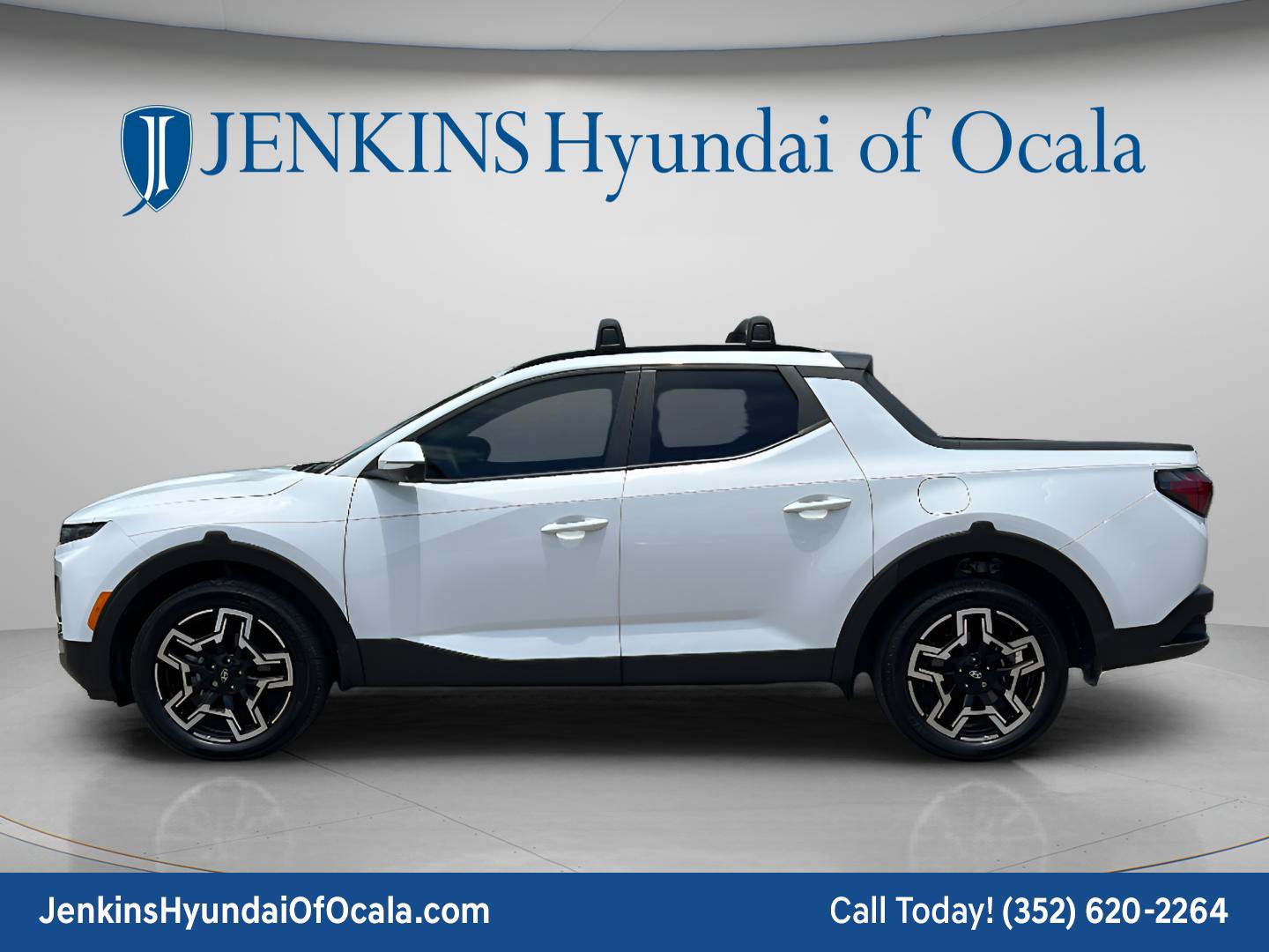 Certified 2025 Hyundai Santa Cruz Limited AWD/4WD image 6