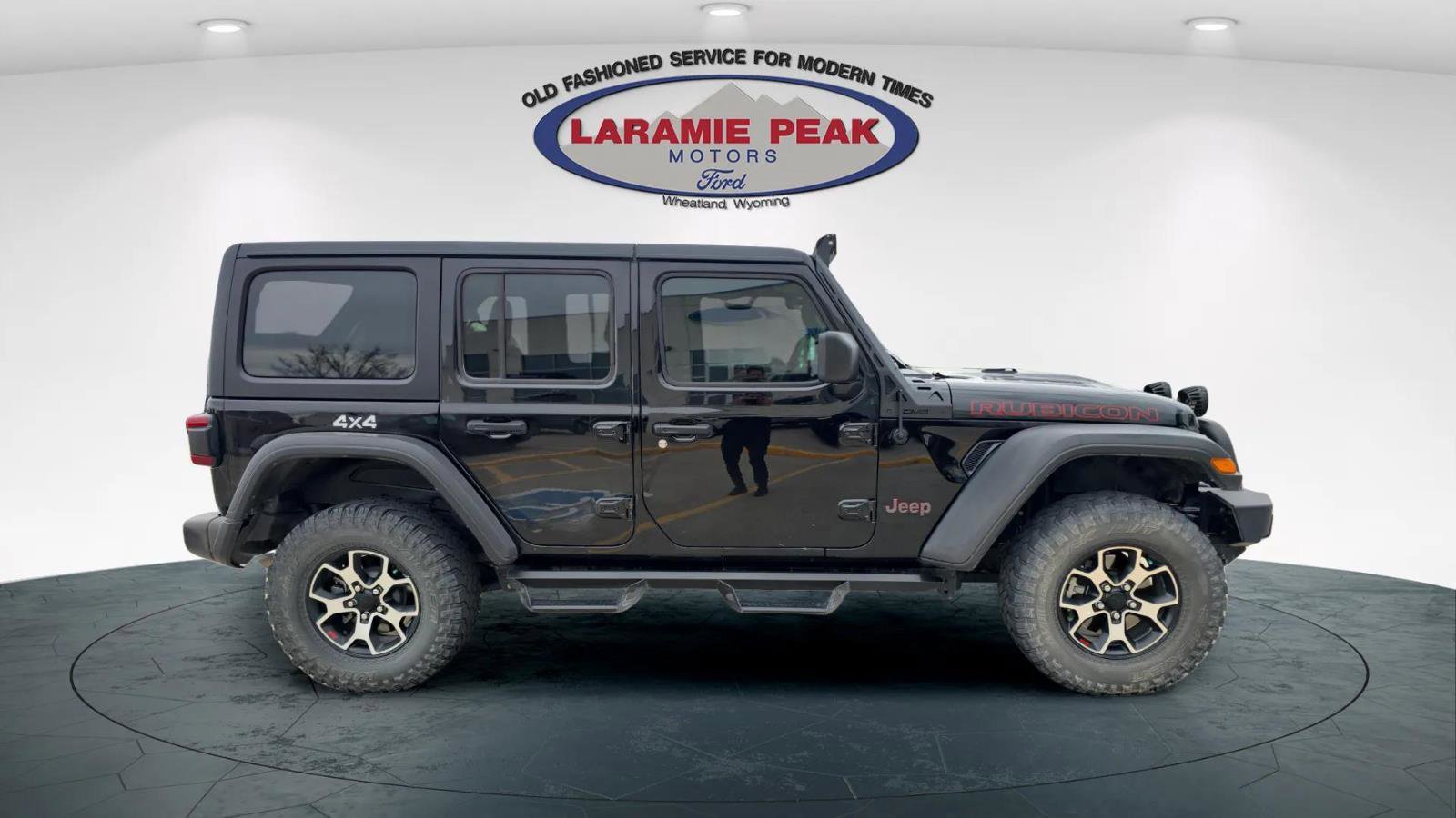 Used 2023 Jeep Wrangler Unlimited Rubicon w/ LED Lighting Group image 2