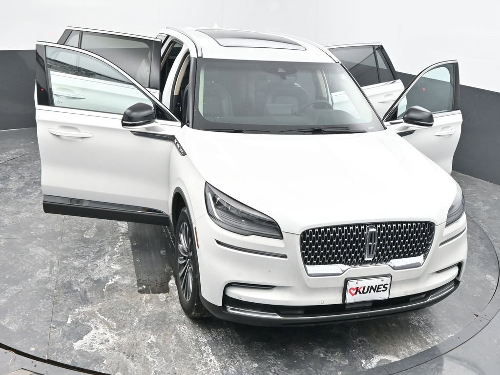 Used 2023 Lincoln Aviator AWD w/ Premium Package image 63