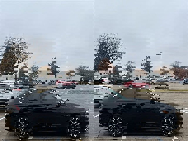 Used 2025 Honda Accord Touring image 3