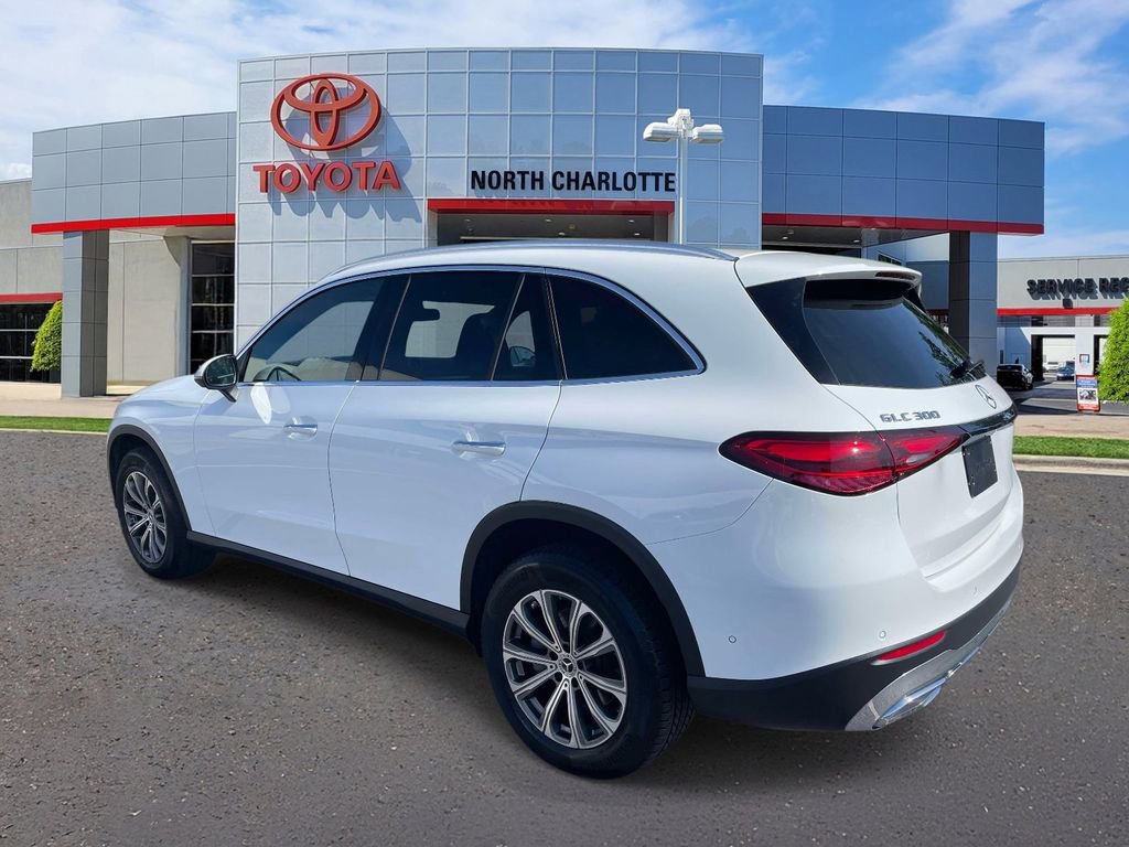 Used 2024 Mercedes-Benz GLC 300 4MATIC image 6