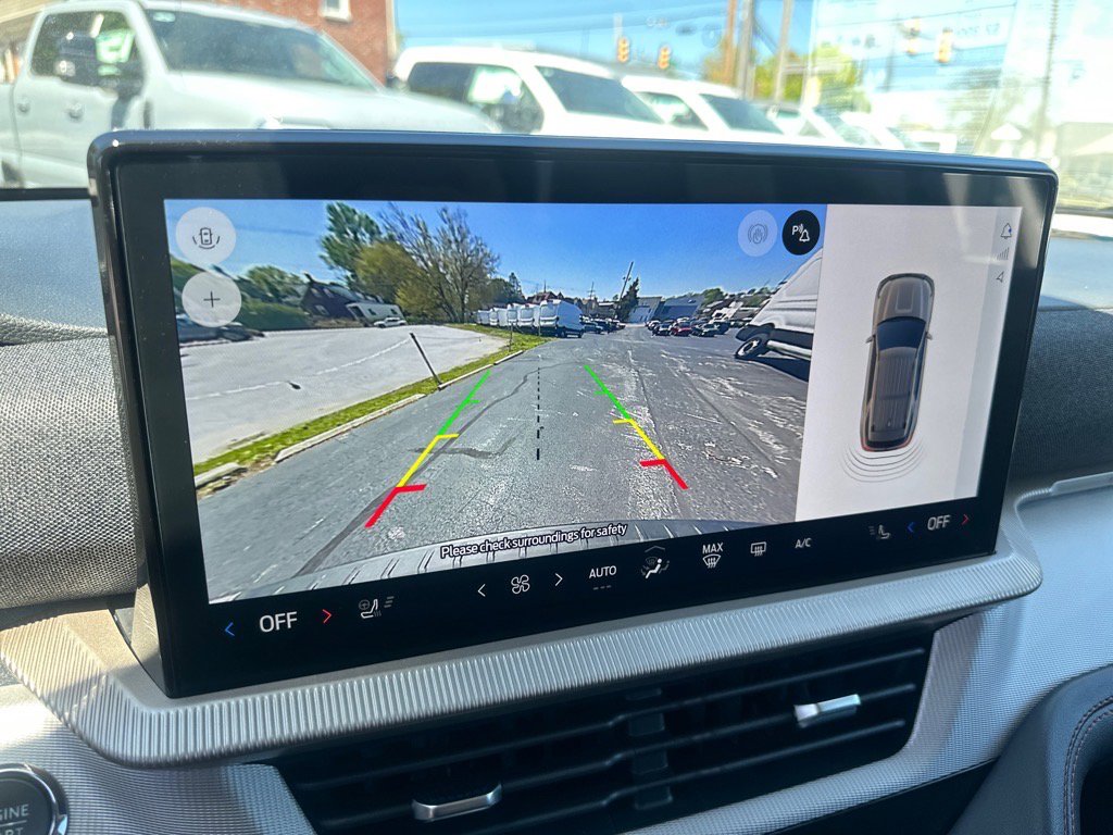 New 2025 Ford Explorer Active w/ Active Comfort Package image 22