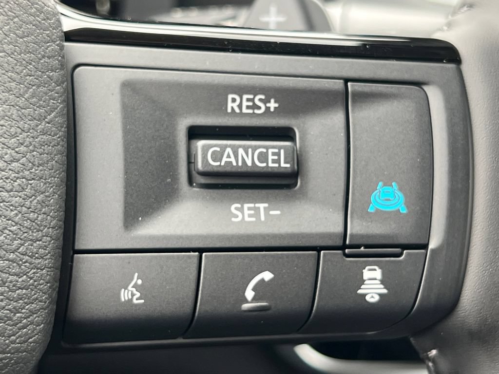 New 2026 Nissan Rogue Platinum AWD/4WD image 13