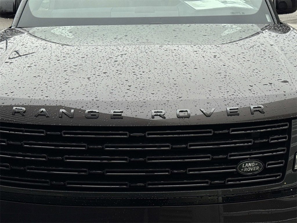 New 2025 Land Rover Range Rover SE image 11