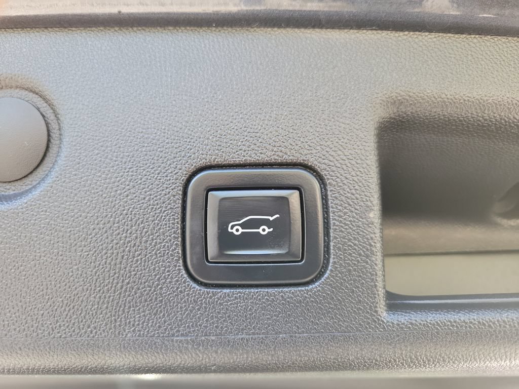 Used 2022 Chevrolet Equinox LT FWD image 15