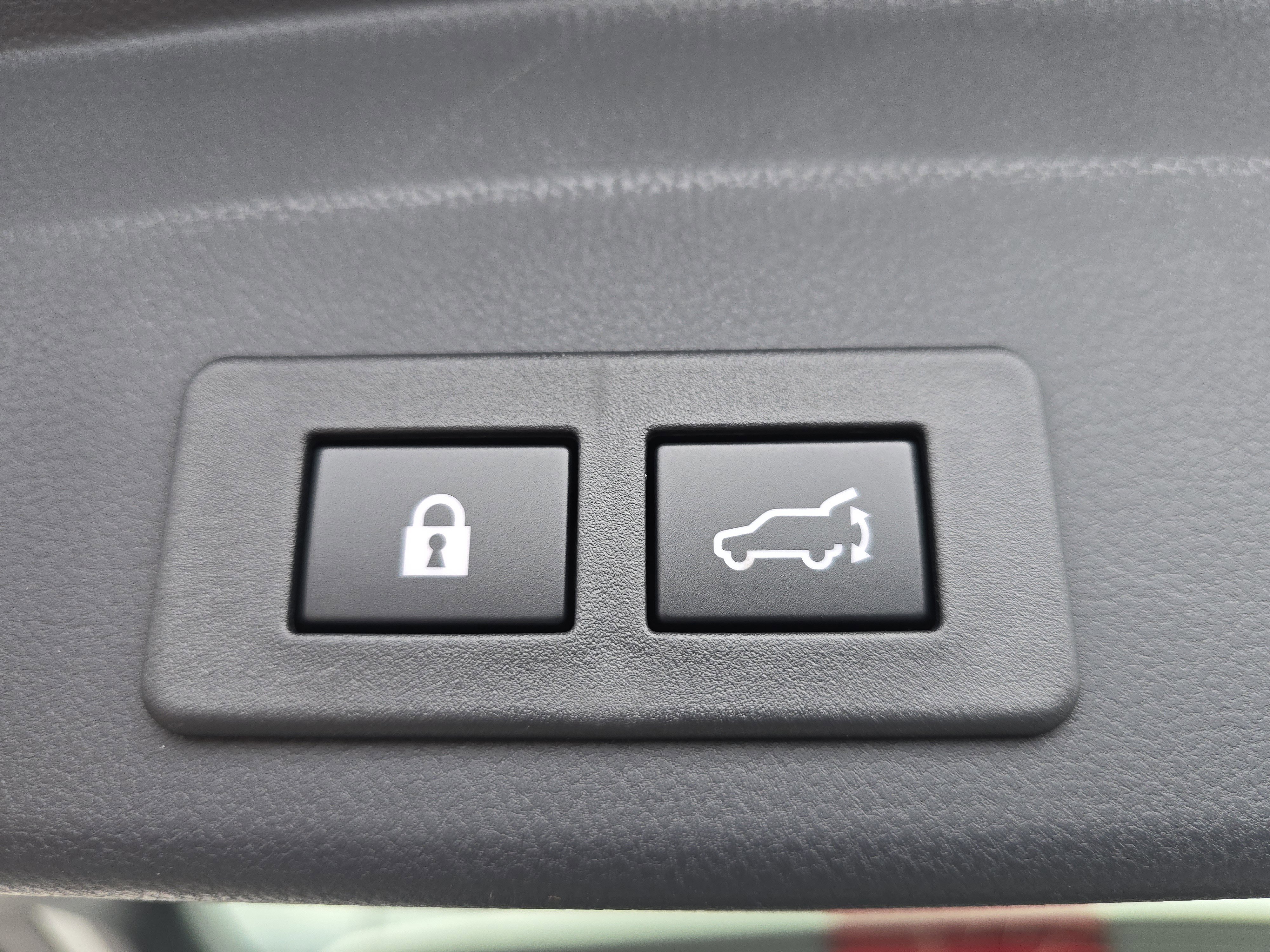 New 2026 Subaru Ascent Limited image 17