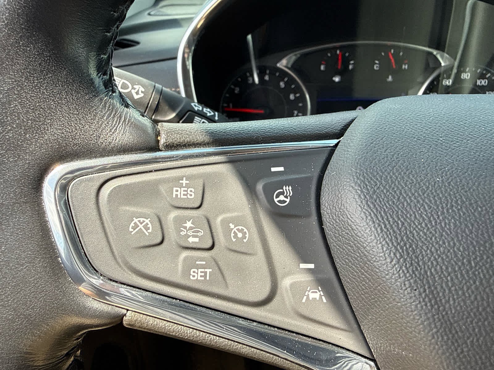 Used 2020 Chevrolet Equinox Premier AWD/4WD image 11