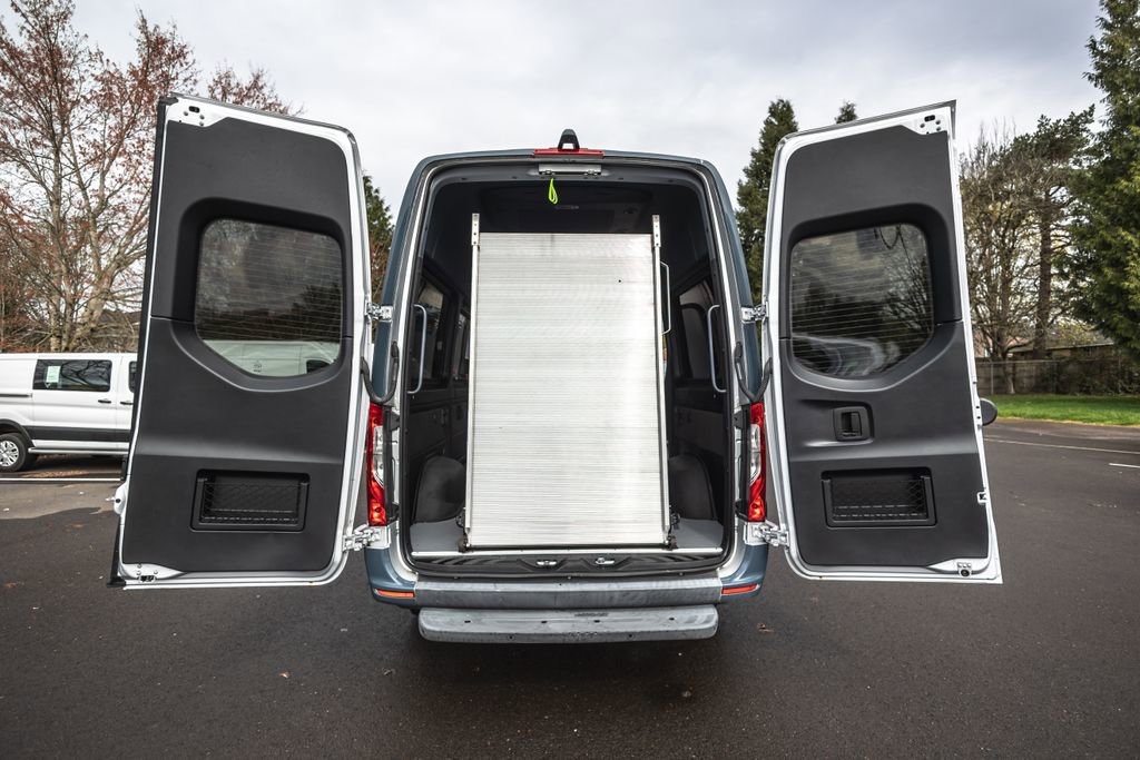 Used 2019 Mercedes-Benz Sprinter 2500 image 26