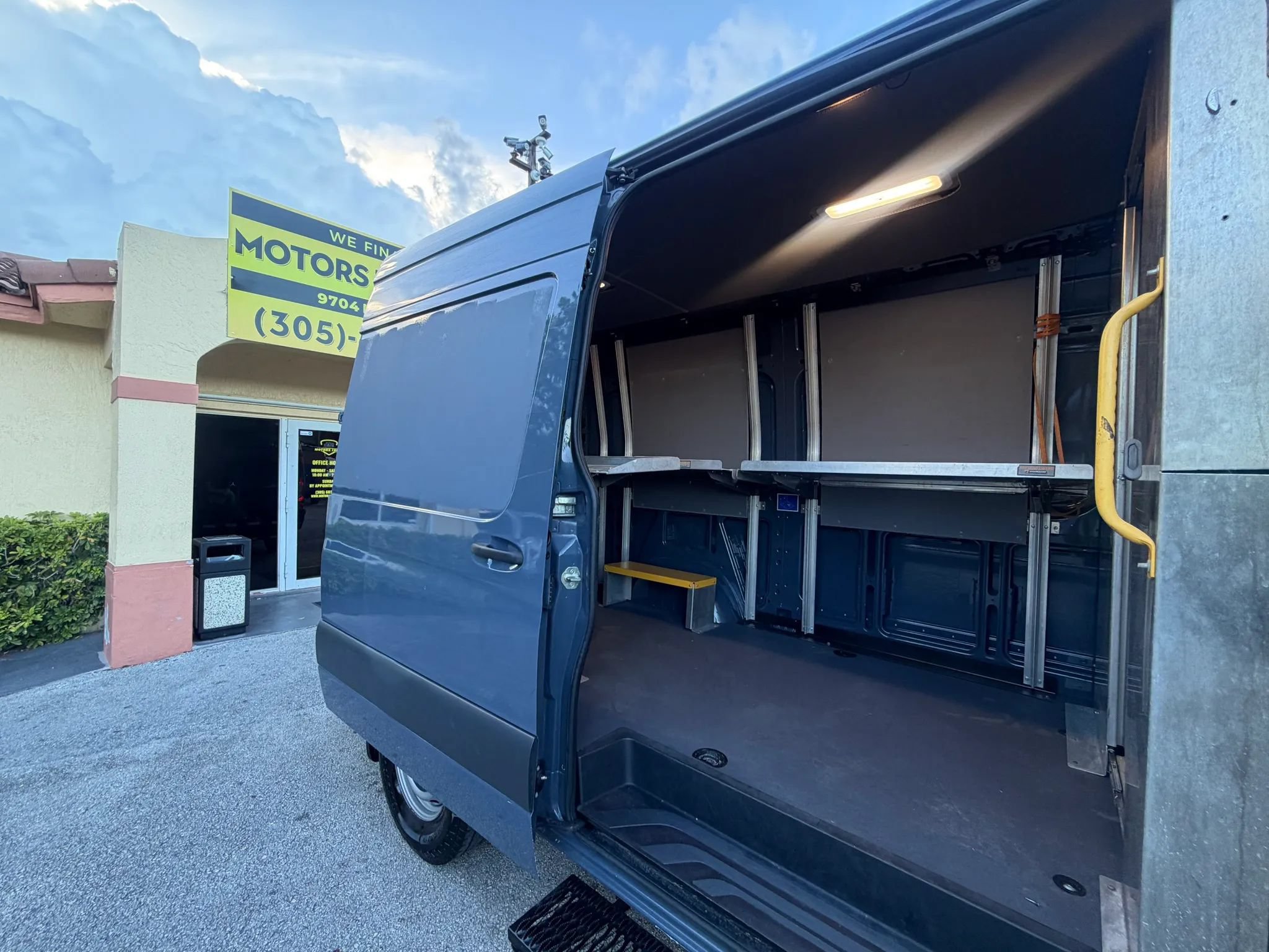 Used 2019 Mercedes-Benz Sprinter 144 image 8
