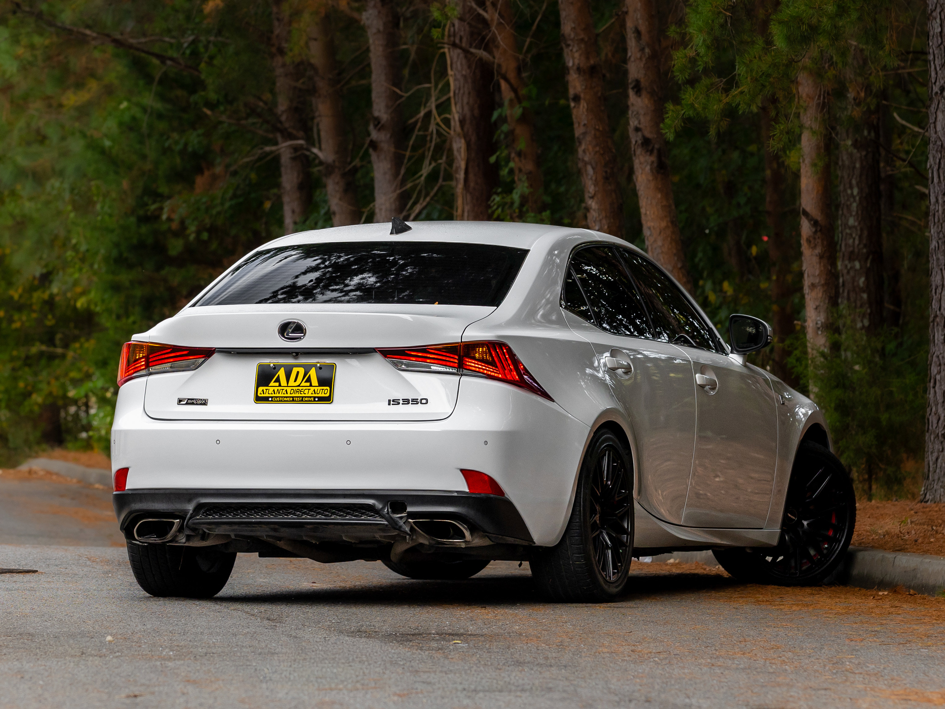 Used 2020 Lexus IS 350 F Sport image 4