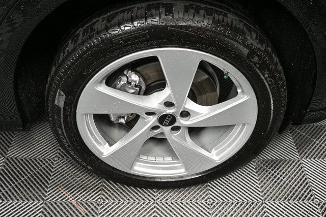 New 2025 Audi Q5 Premium Plus image 39