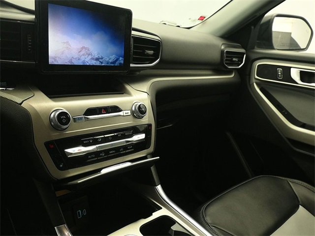 Certified 2023 Ford Explorer XLT w/ Equipment Group 202A image 13