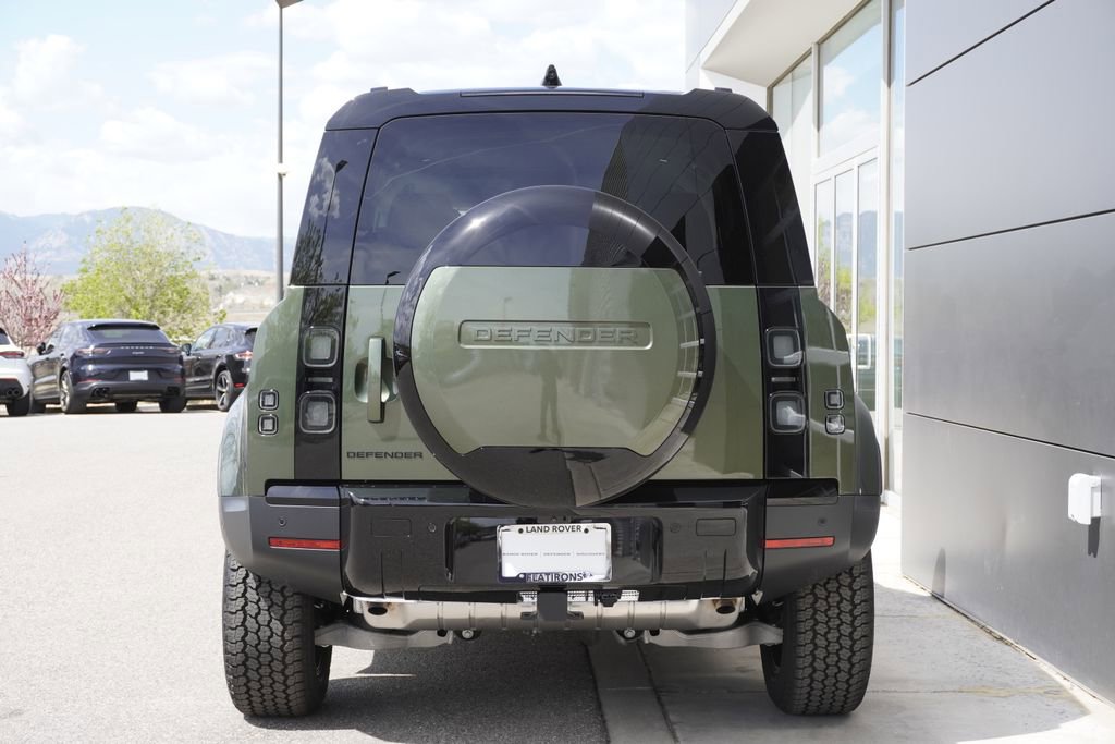 New 2026 Land Rover Defender 110 S AWD/4WD image 6