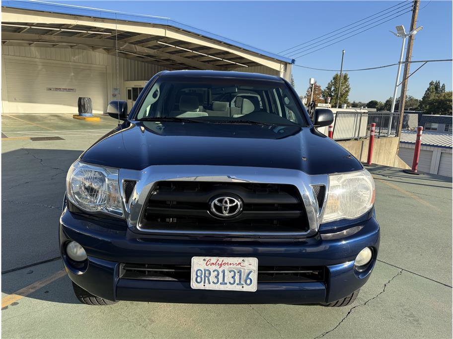 Used 2008 Toyota Tacoma PreRunner w/ SR5 Pkg #2 RWD image 3