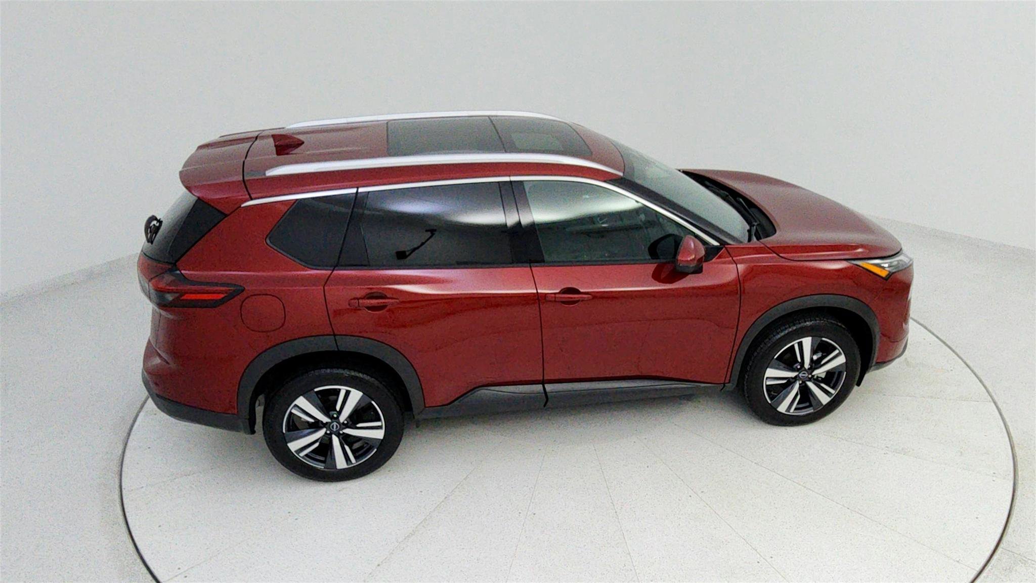 Used 2024 Nissan Rogue SL w/ SL Premium Package FWD image 28