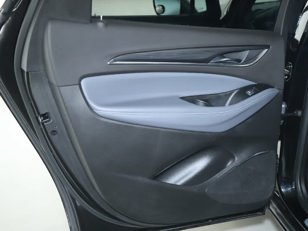 Used 2024 Buick Enclave Essence FWD image 12