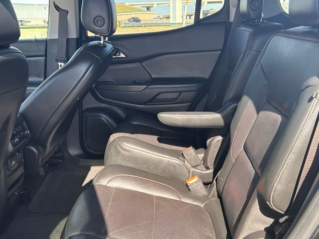 Used 2019 GMC Acadia SLT image 41