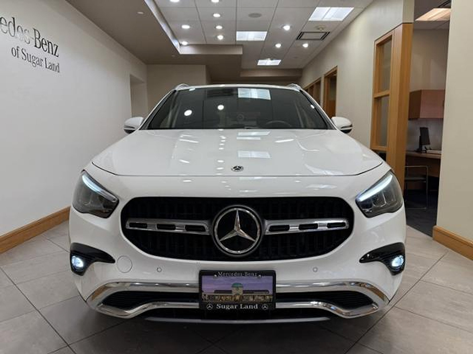 Used 2025 Mercedes-Benz GLA 250 image 2