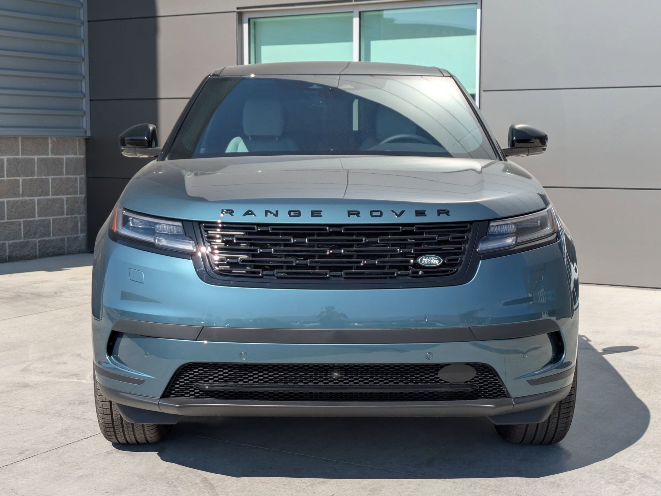 New 2026 Land Rover Range Rover Velar S image 2