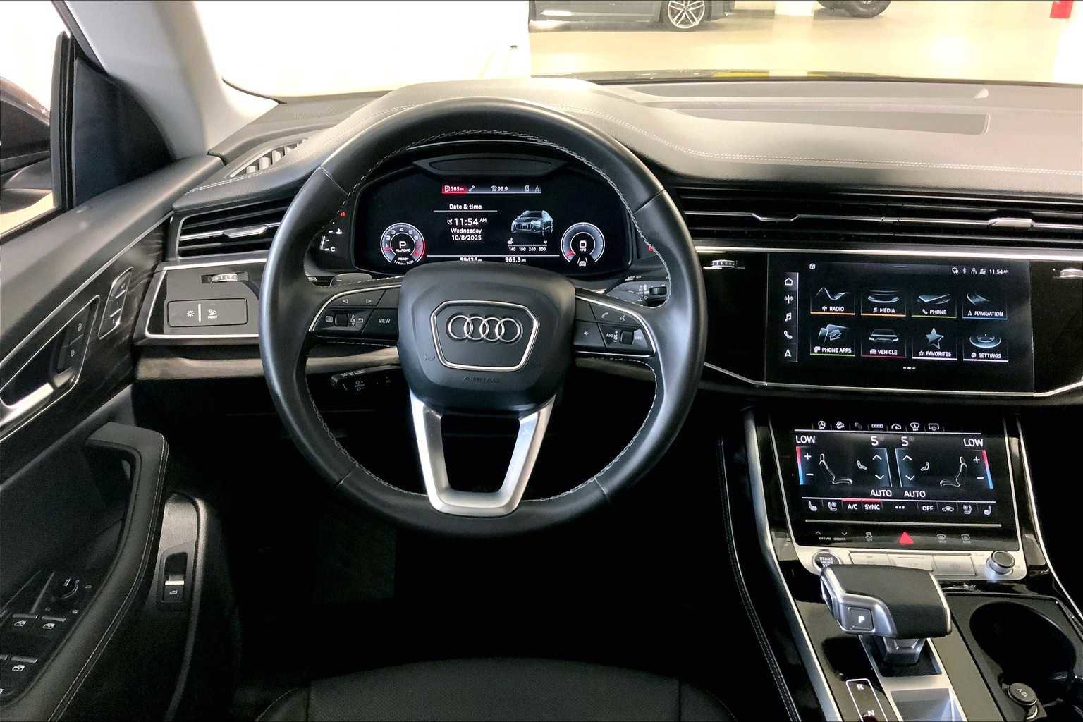 Used 2023 Audi Q8 Prestige image 7