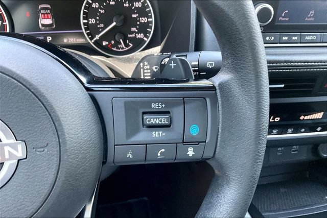 Used 2023 Nissan Rogue SV FWD image 17