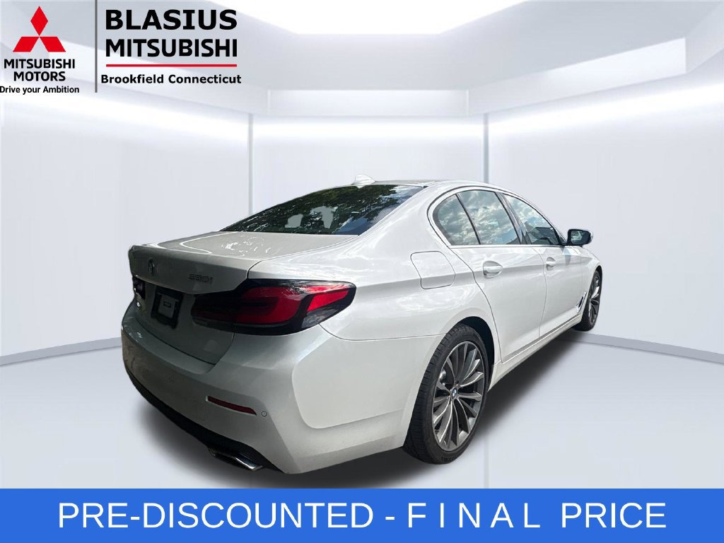 Used 2023 BMW 530i xDrive w/ Premium Package AWD/4WD image 8