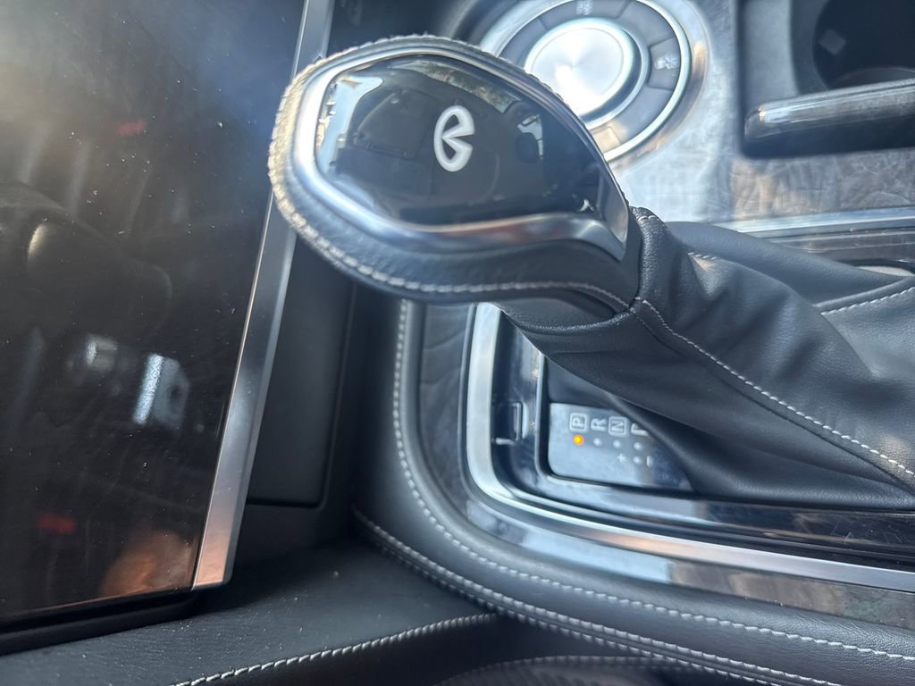 Used 2024 INFINITI QX80 Luxe image 25