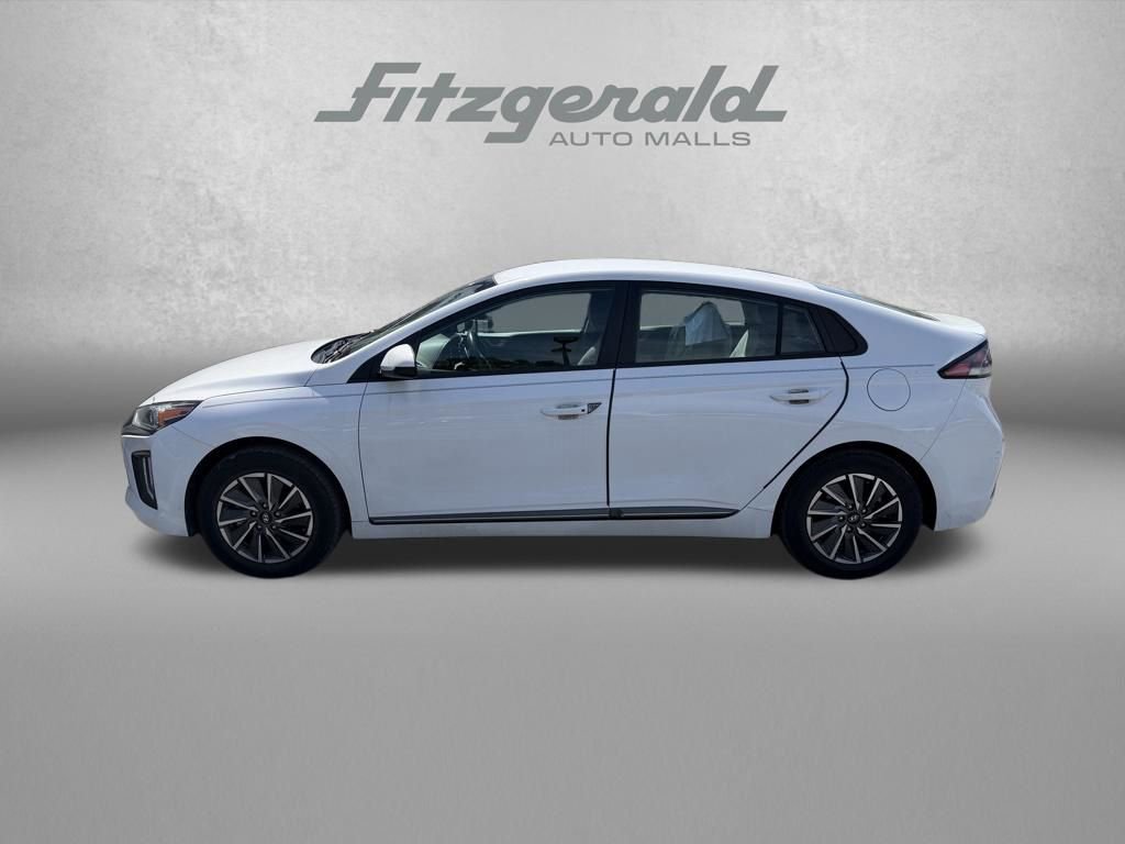 Used 2021 Hyundai Ioniq SE image 2
