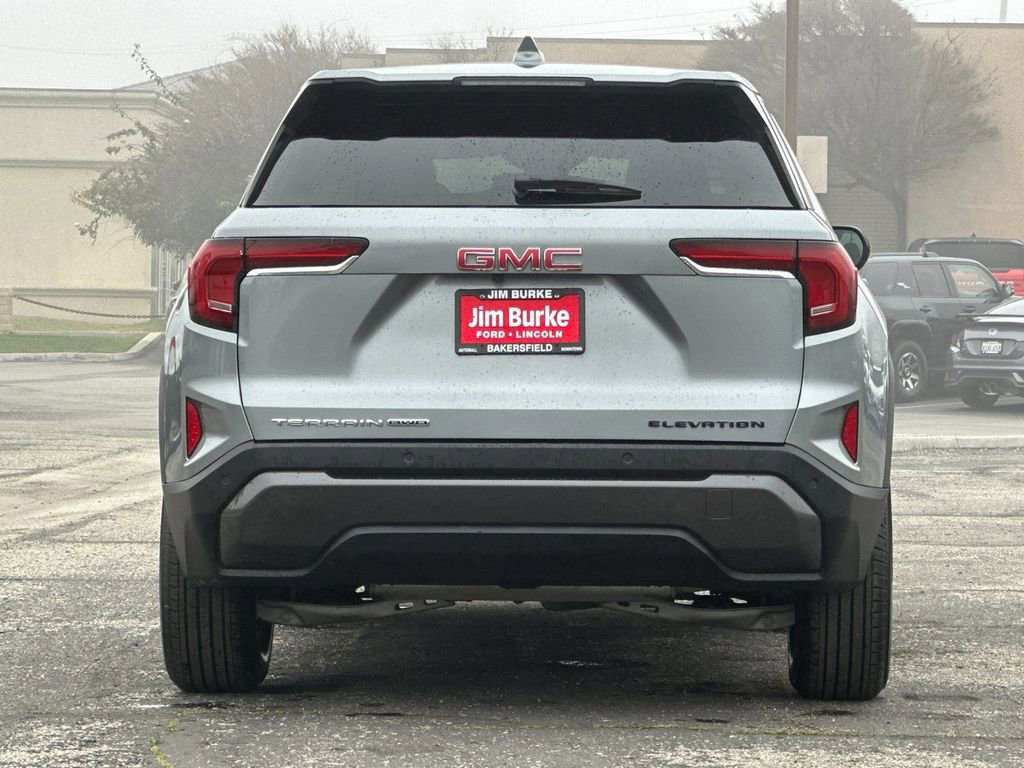 Used 2025 GMC Terrain Elevation image 4
