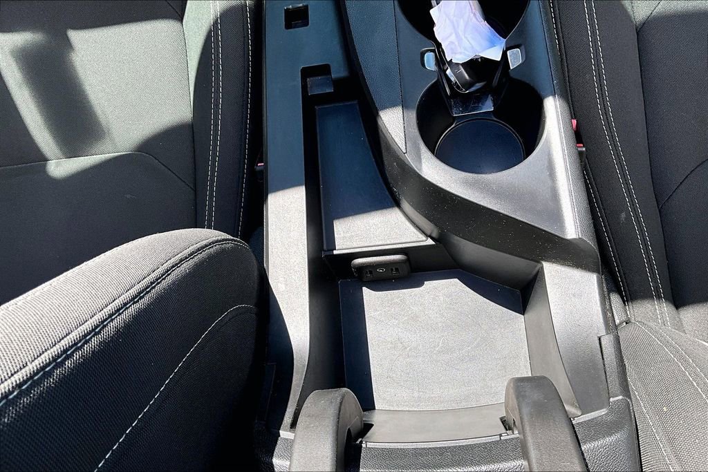 Used 2019 Chevrolet Camaro LT RWD image 15
