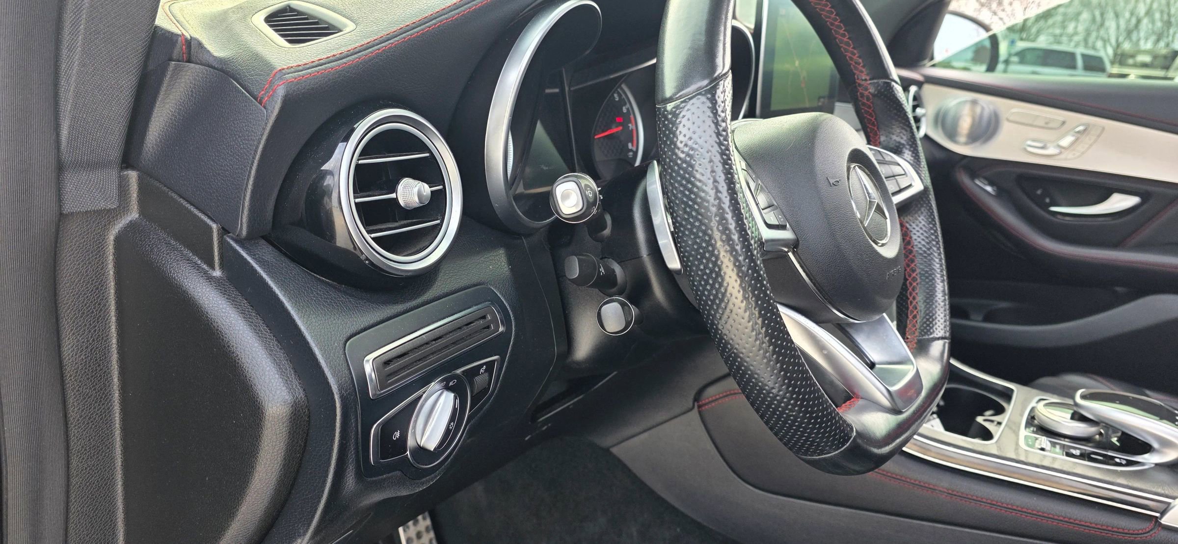 Used 2019 Mercedes-Benz GLC 43 AMG 4MATIC image 14