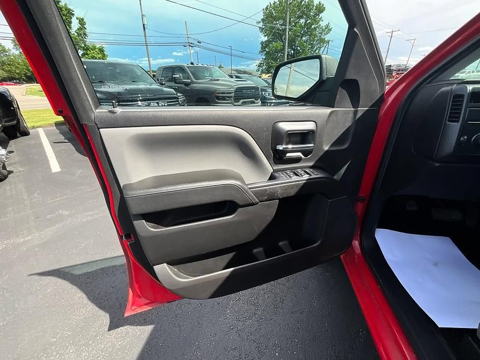 Used 2016 Chevrolet Silverado 1500 W/T AWD/4WD image 11