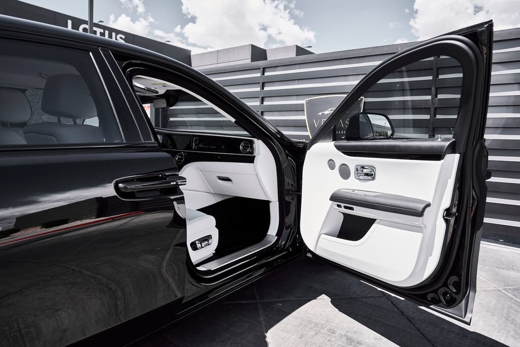 Used 2026 Rolls-Royce Ghost AWD/4WD image 22