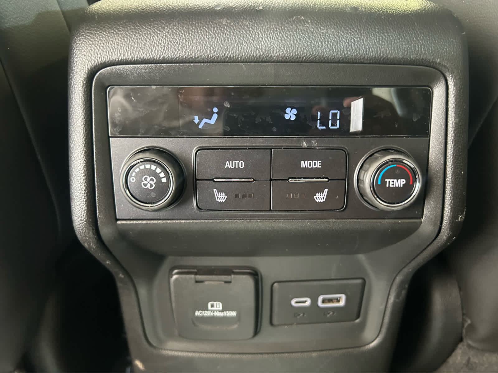 Used 2023 GMC Acadia SLT w/ Elevation Edition image 24