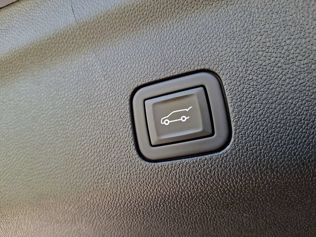 Used 2023 Chevrolet Tahoe High Country AWD/4WD image 29