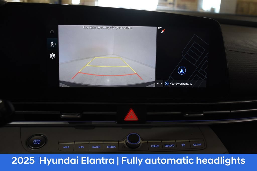 Used 2025 Hyundai Elantra Limited FWD image 19