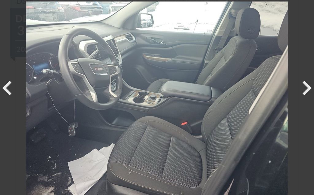 Used 2023 GMC Acadia SLE w/ Driver Convenience Package image 11