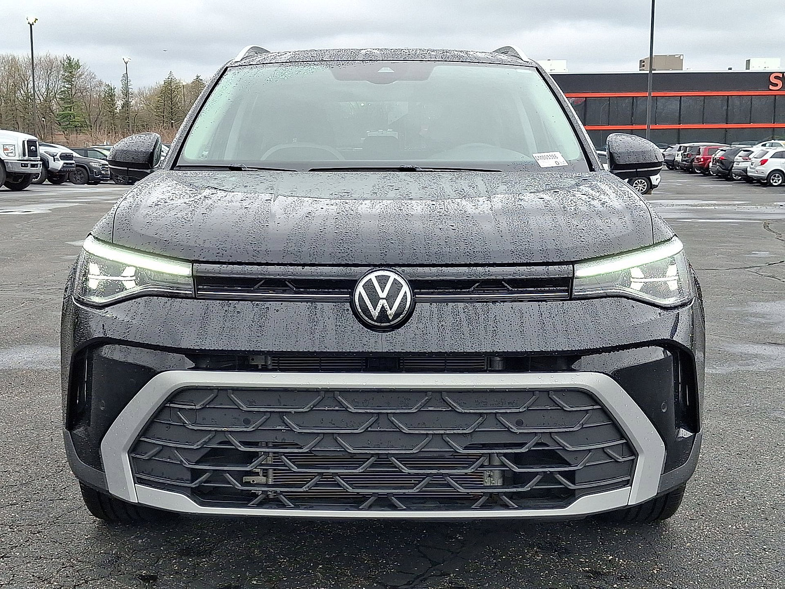 Used 2025 Volkswagen Taos SE FWD image 29