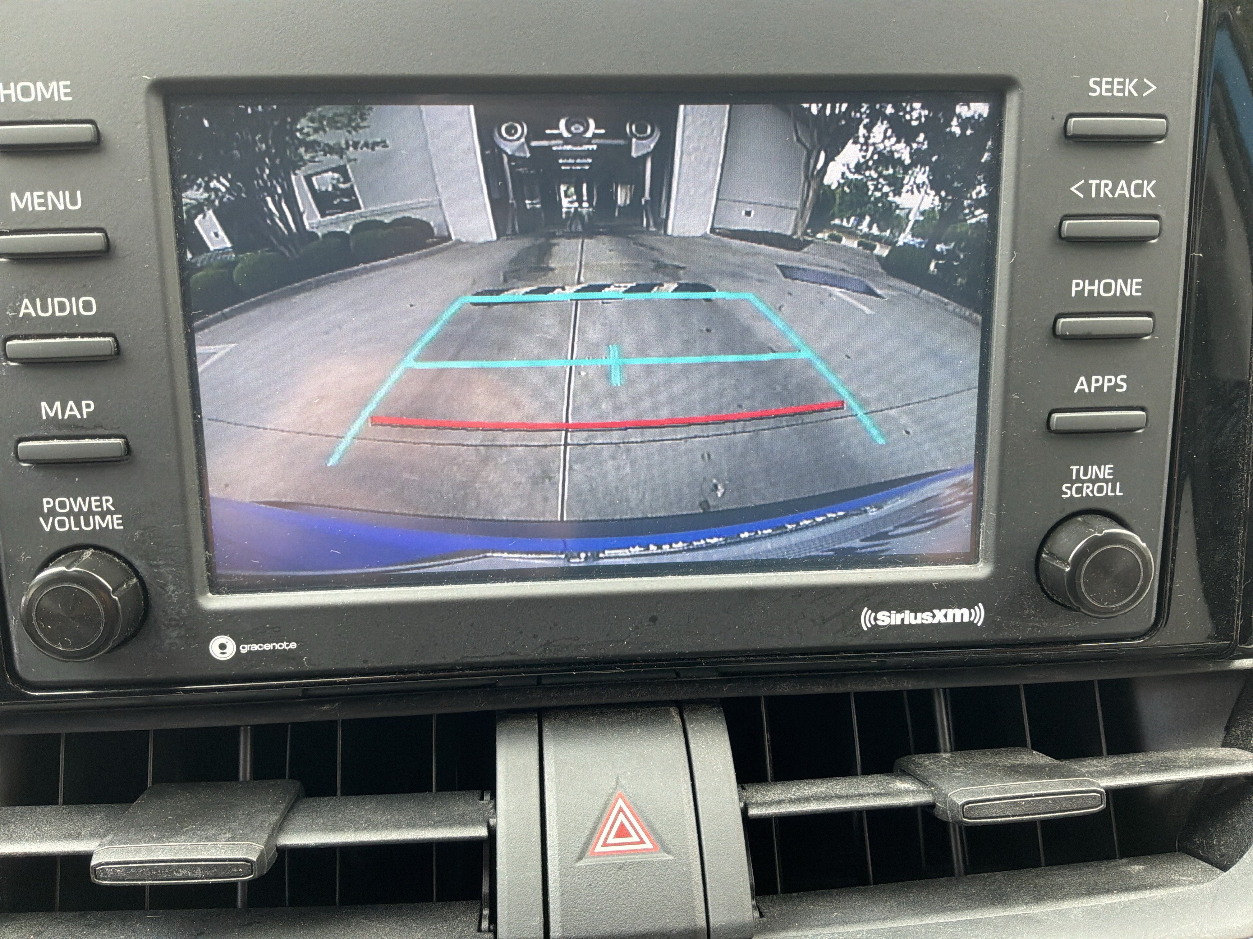 Used 2020 Toyota RAV4 XLE w/ Convenience Package AWD/4WD image 25