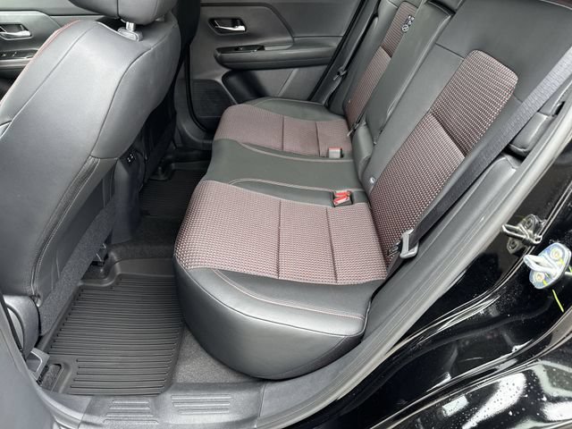 New 2026 Nissan Kicks SR FWD image 13