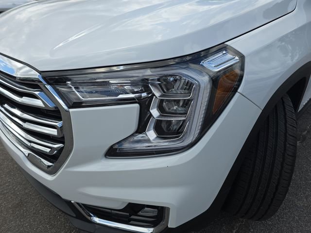 Used 2023 GMC Terrain SLT image 27