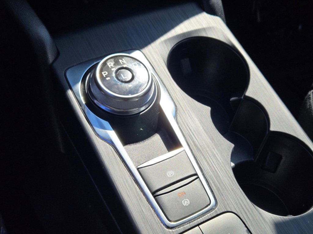 Used 2022 Ford Escape SEL w/ Technology Package image 28