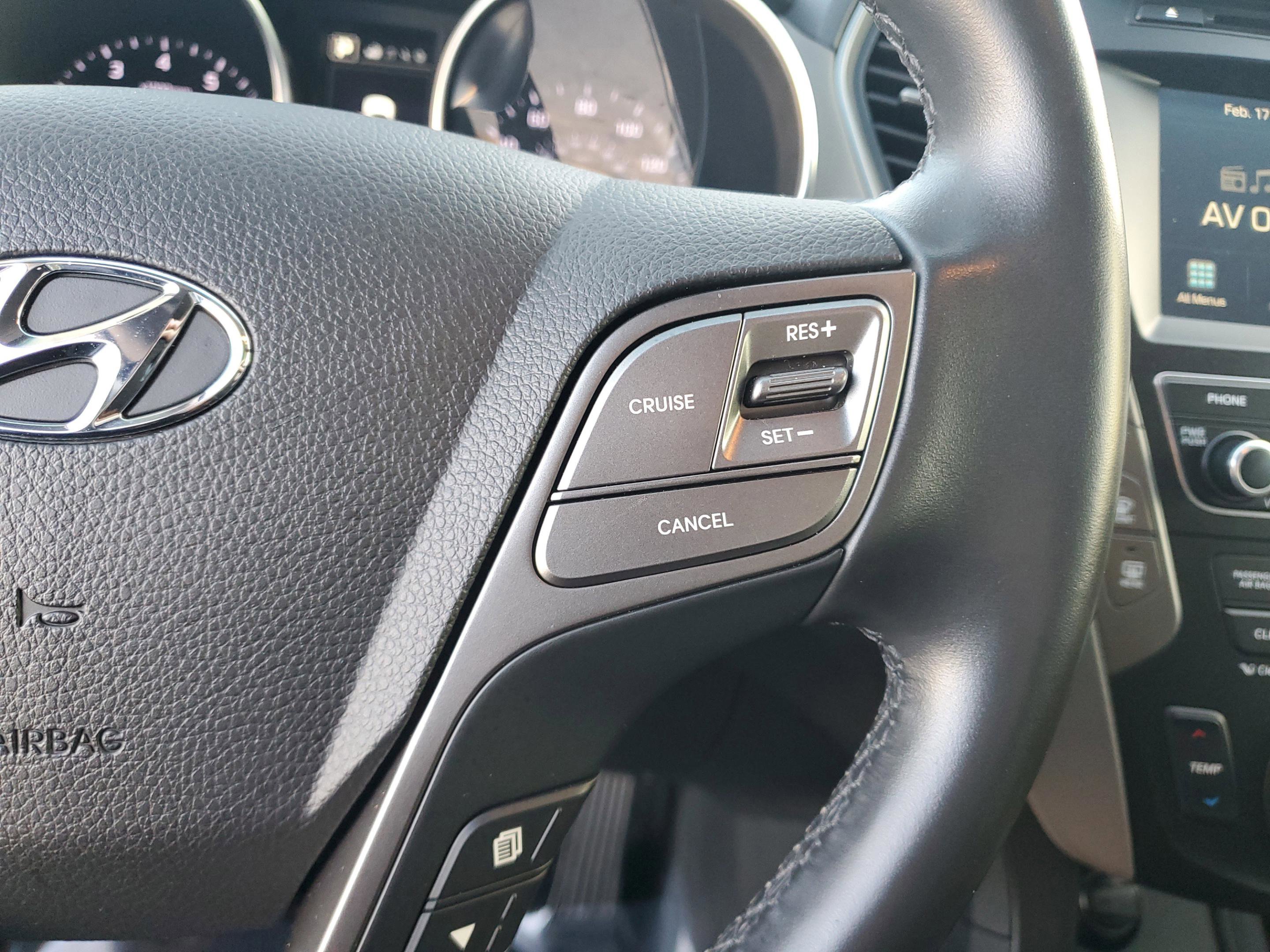 Used 2018 Hyundai Santa Fe Sport image 25