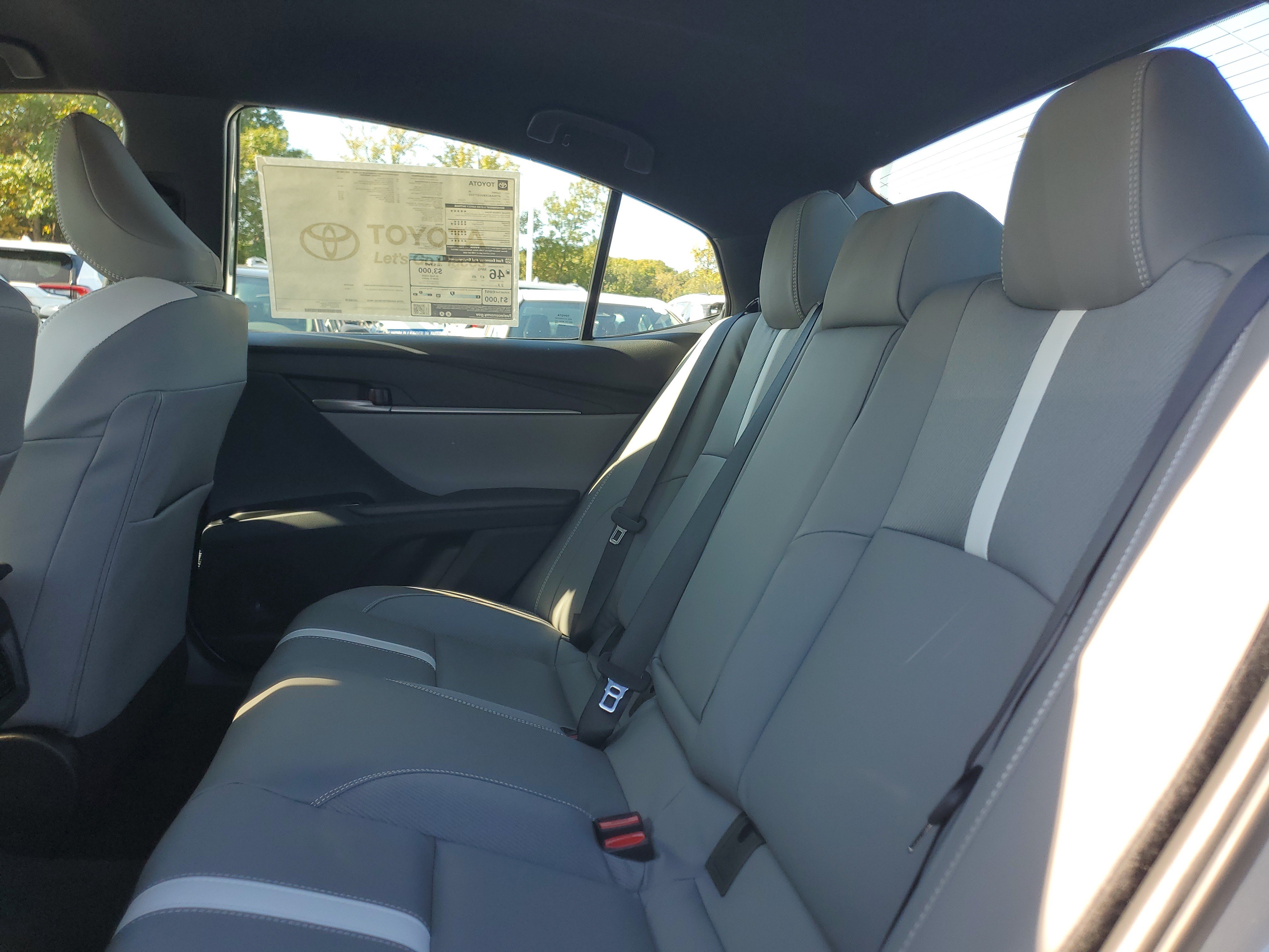 New 2027 Toyota Camry SE w/ Convenience Package FWD image 11