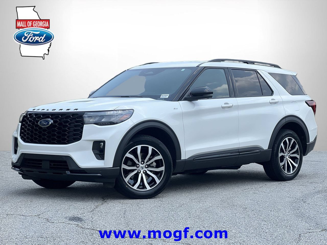 Certified 2025 Ford Explorer ST-Line AWD/4WD image 1